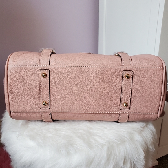 Sold - Picture 5 of 10